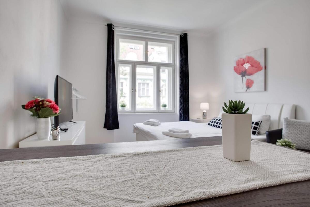 Appartamento Charming Near The Historic Center Praga