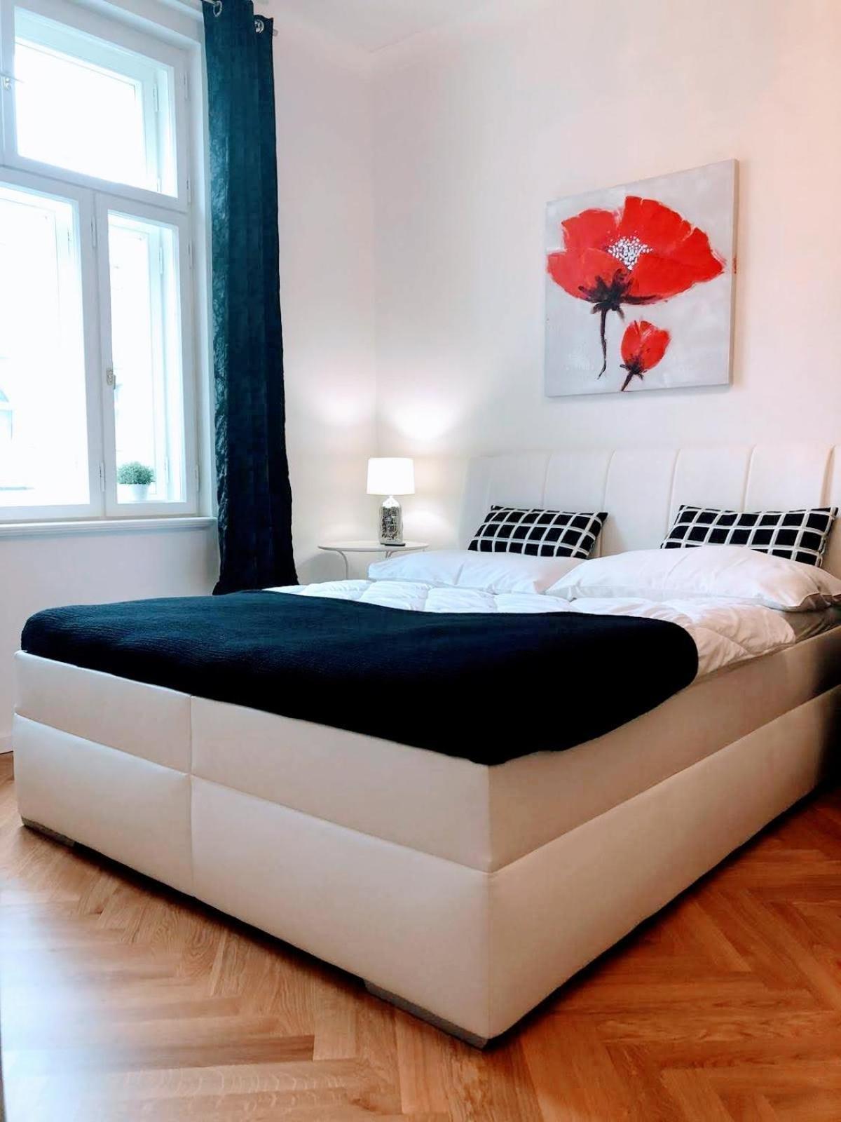 Charming Near The Historic Center Praga