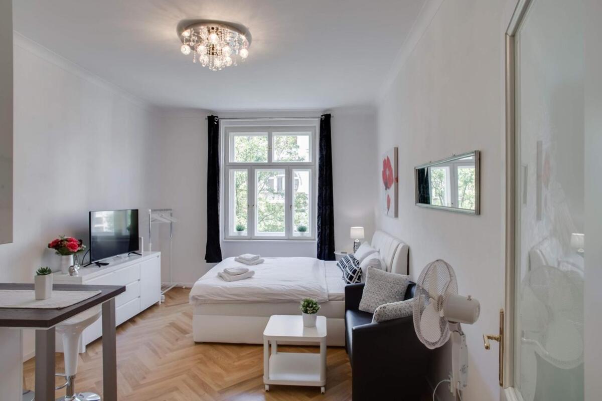 Charming Near The Historic Center * Praga