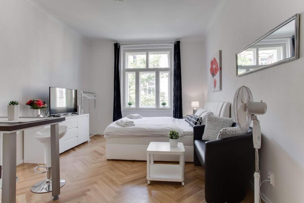 Charming Near The Historic Center * Praga